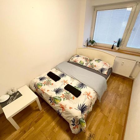 Fantastic Waw - Ch35 Pokoj 3 Varsó Kültér fotó